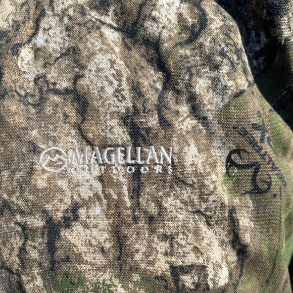 Men’s Magellan Camouflage Hooded Jacket - Picture 3 of 5